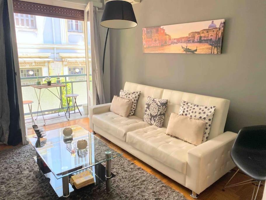 2Bdr Olympianzeus Apt With Netflix Atina Dış mekan fotoğraf