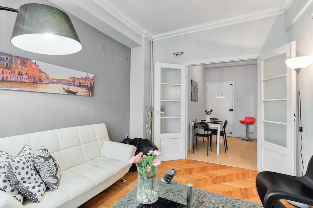 2Bdr Olympianzeus Apt With Netflix Atina Dış mekan fotoğraf