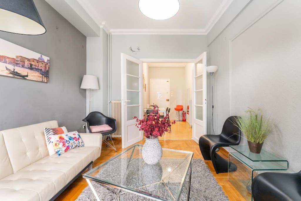 2Bdr Olympianzeus Apt With Netflix Atina Dış mekan fotoğraf